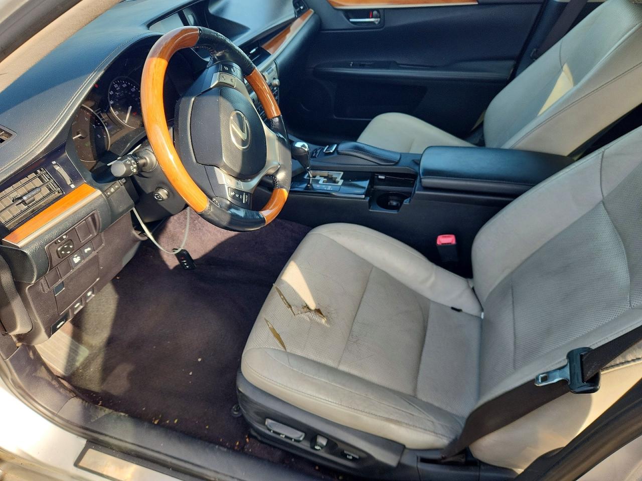 2014 Lexus Es 300h Silver vin: JTHBW1GG0E2044915