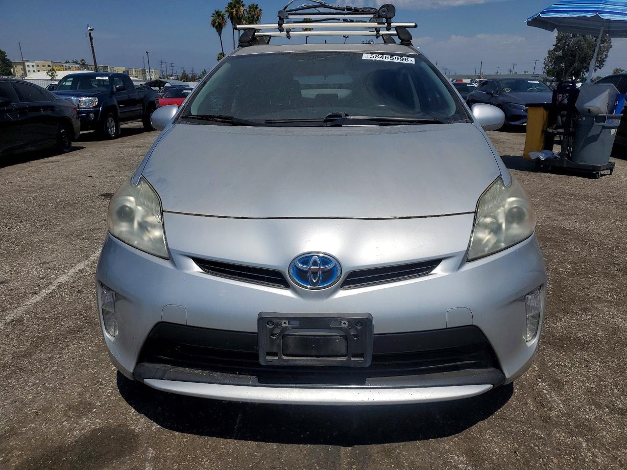 2012 Toyota Prius Three Silver vin: JTDKN3DU7C1506397