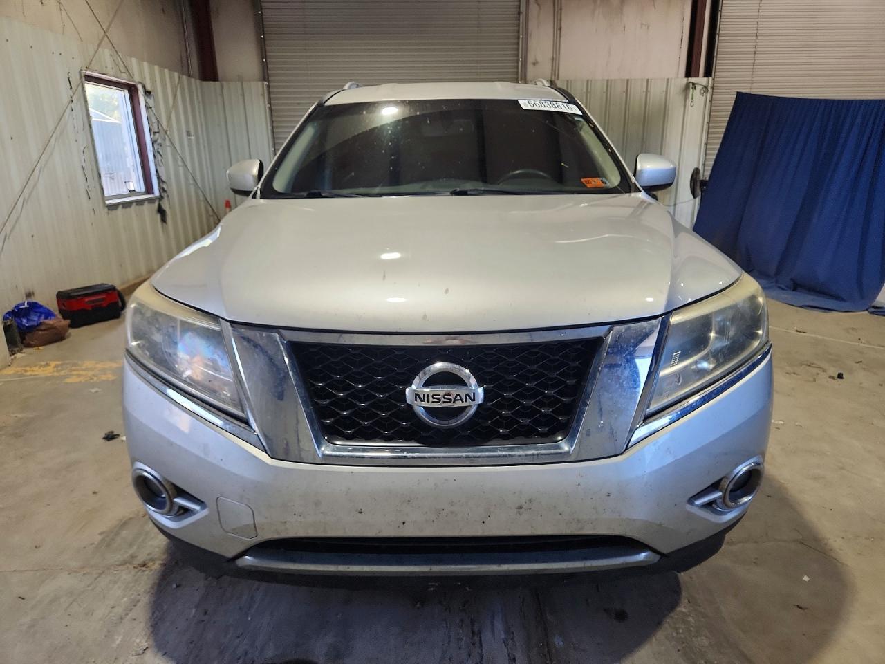 2015 Nissan Pathfinder Sv Silver vin: 5N1AR2MM3FC624414