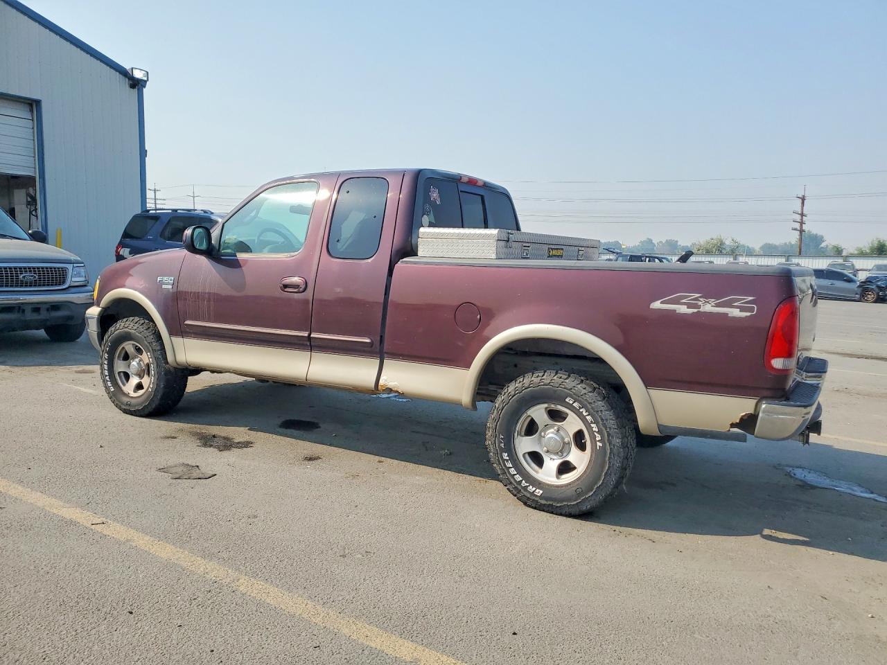 2000 Ford F150 Burgundy vin: 1FTRX18L9YNB36147