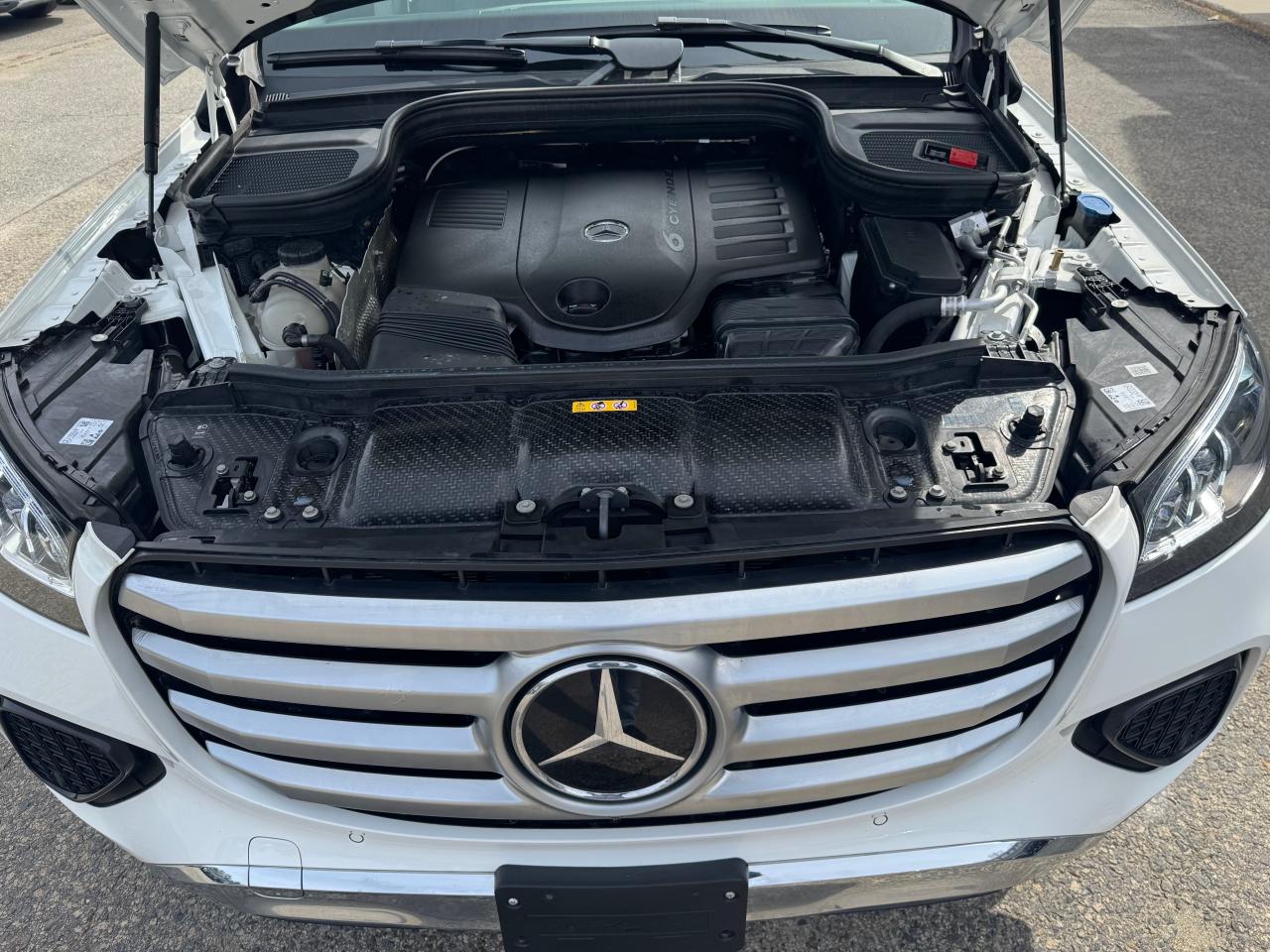 2024 Mercedes-benz Gls 450 4matic White vin: 4JGFF5KE4RB041758