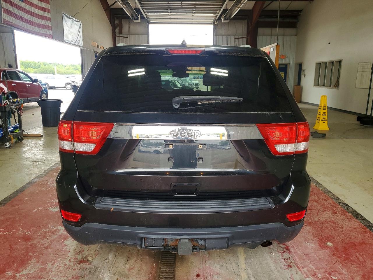 2011 Jeep Grand Cherokee Laredo Black vin: 1J4RR4GG1BC570933