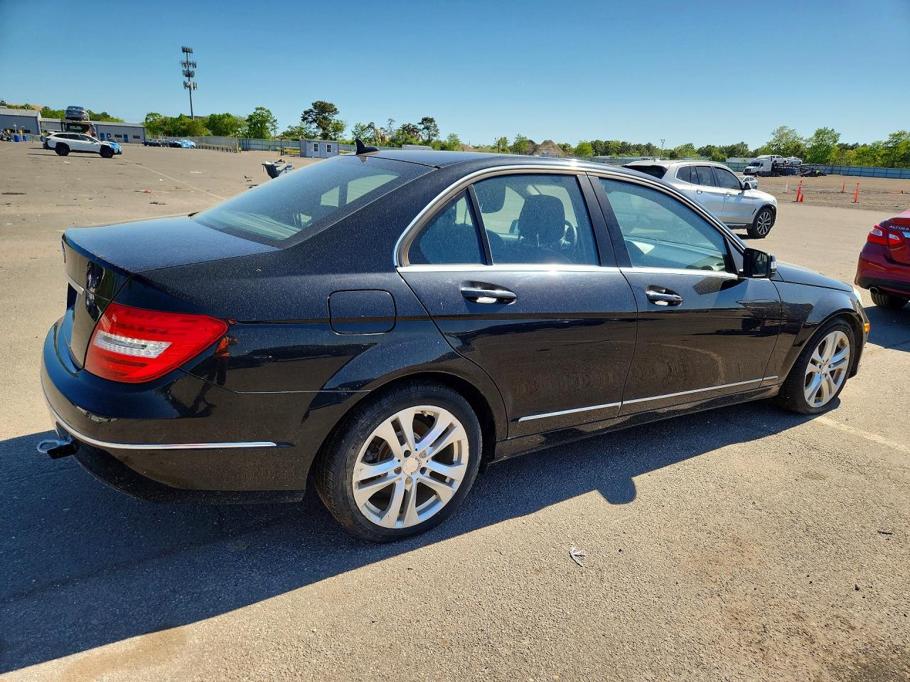 2013 Mercedes-benz C 250 Black vin: WDDGF4HB5DR273078