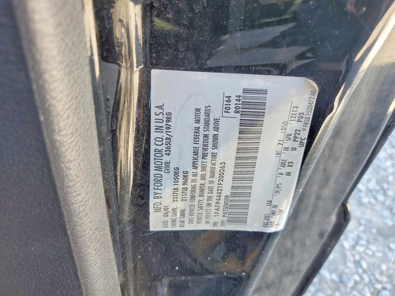 2001 Ford Mustang Черный vin: 1FAFP44421F200263