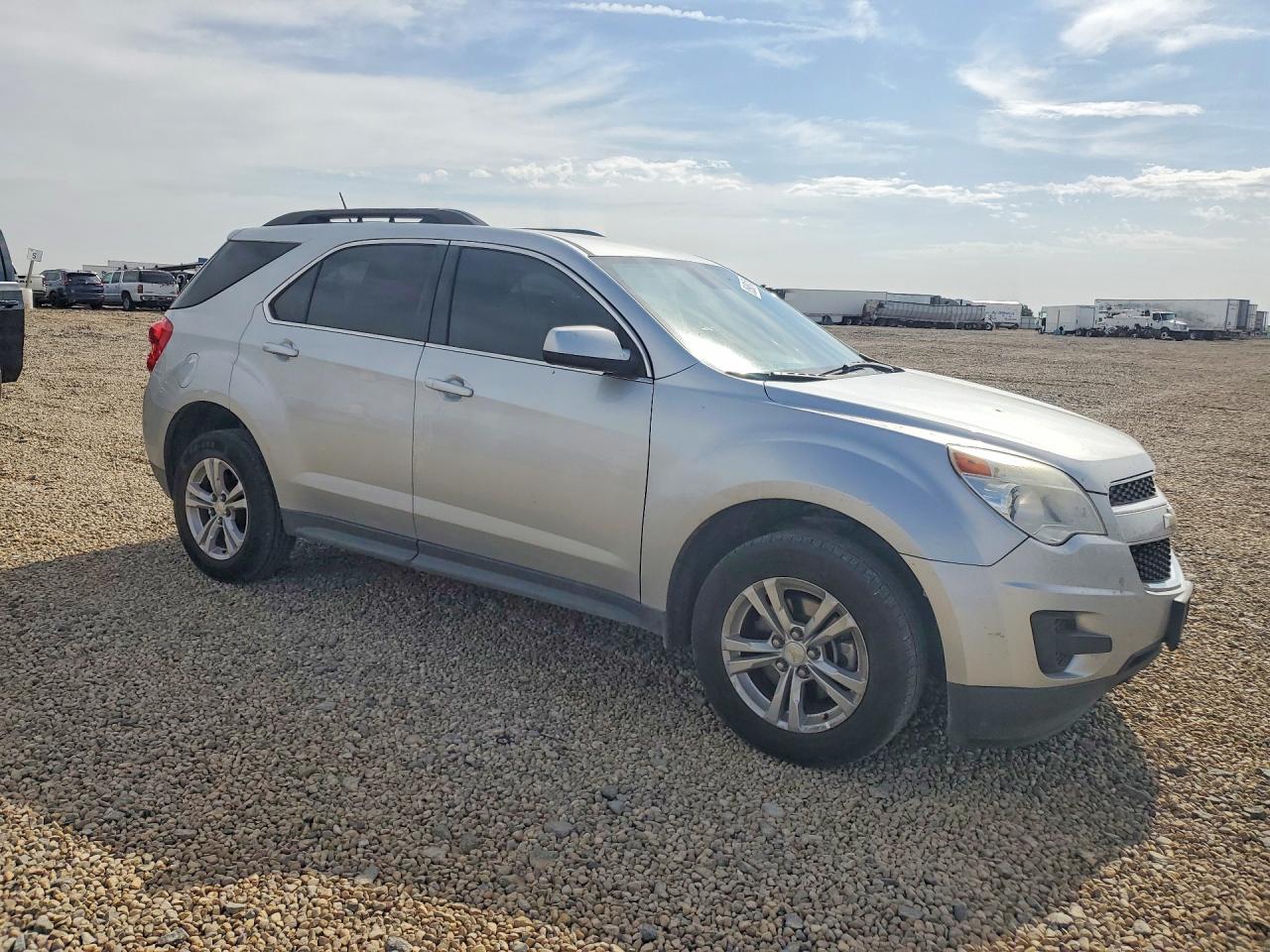 2015 Chevrolet Equinox Lt Серебряный vin: 2GNALBEK2F1174951