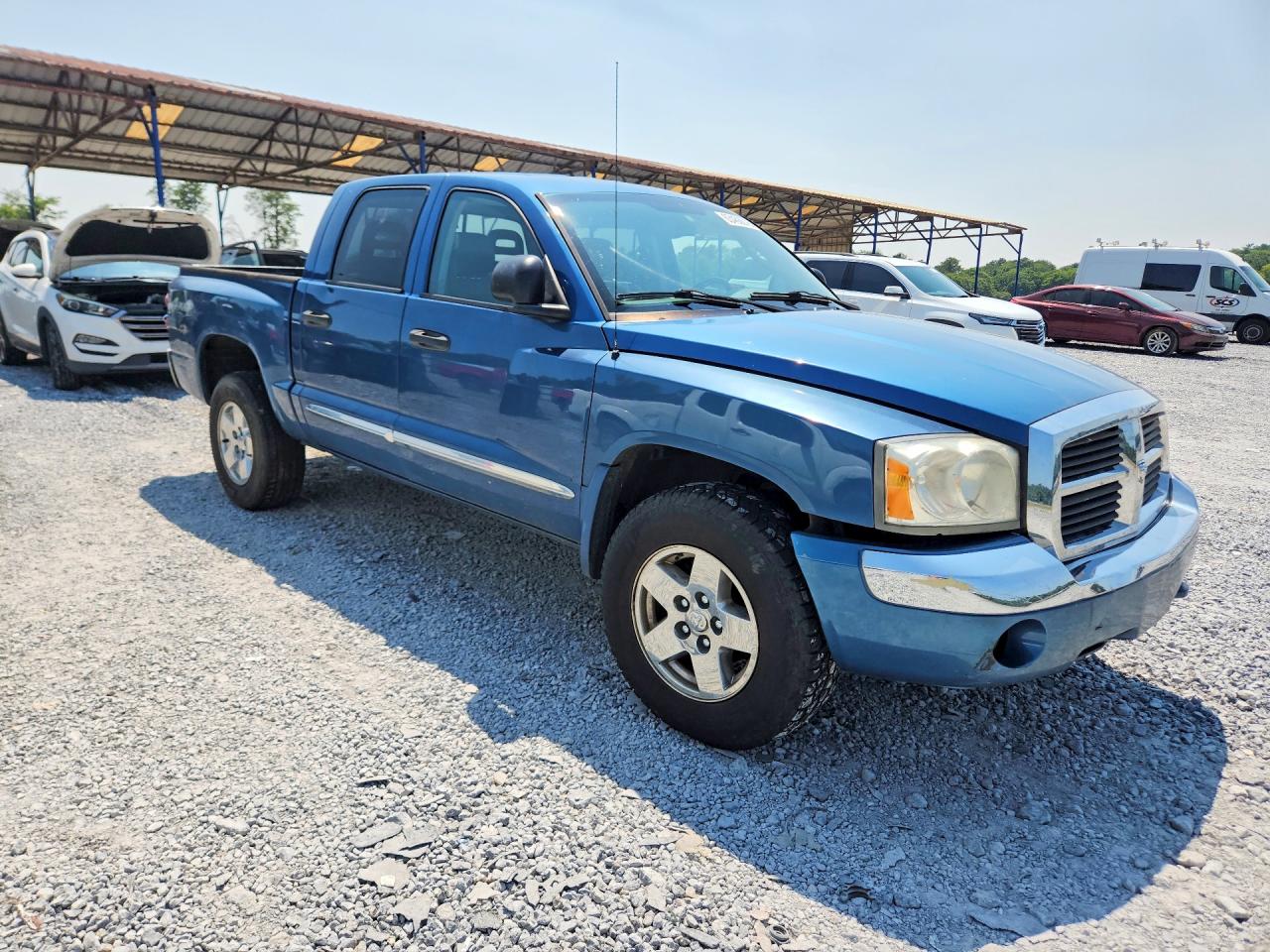 2005 Dodge Dakota Quad Laramie Blue vin: 1D3HW58N15S195723