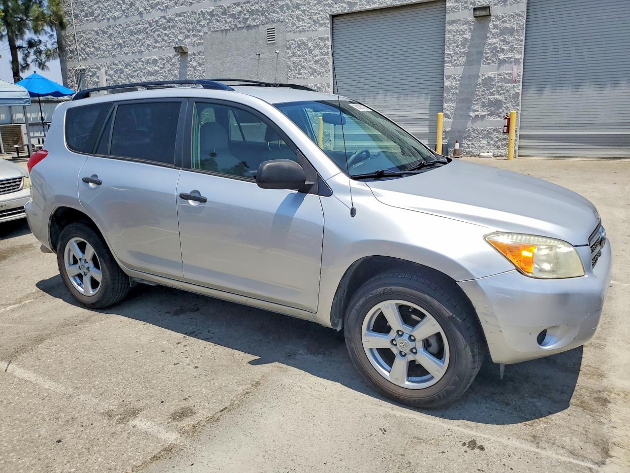 2006 Toyota Rav4 Base Silver vin: JTMZD33V565000303