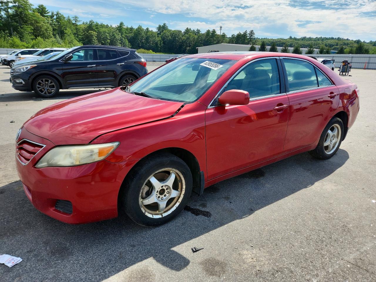 2010 Toyota Camry Le Red vin: 4T4BF3EK1AR079158