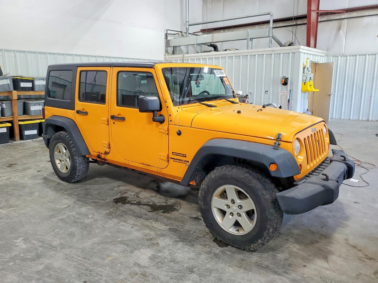 2013 Jeep Wrangler Unlimited Sport Yellow vin: 1C4BJWDG3DL557117