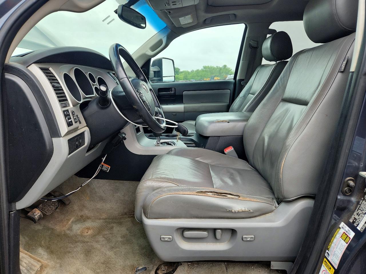 2008 Toyota Sequoia Sr5 Blue vin: 5TDBY64A68S013898
