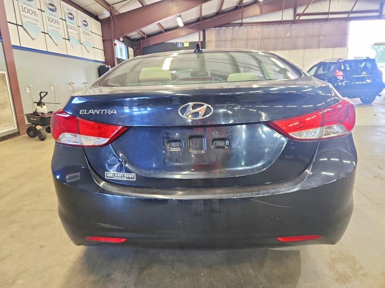2013 Hyundai Elantra Gls Черный vin: KMHDH4AE2DU575125