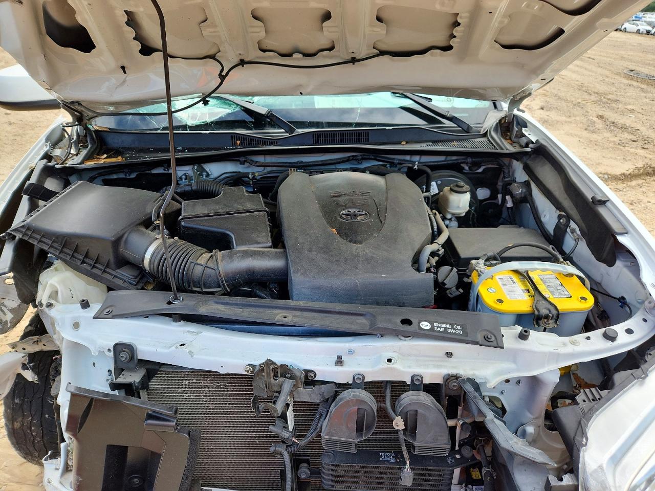 2019 Toyota Tacoma Sr5 V6 White vin: 5TFAZ5CNXKX075815