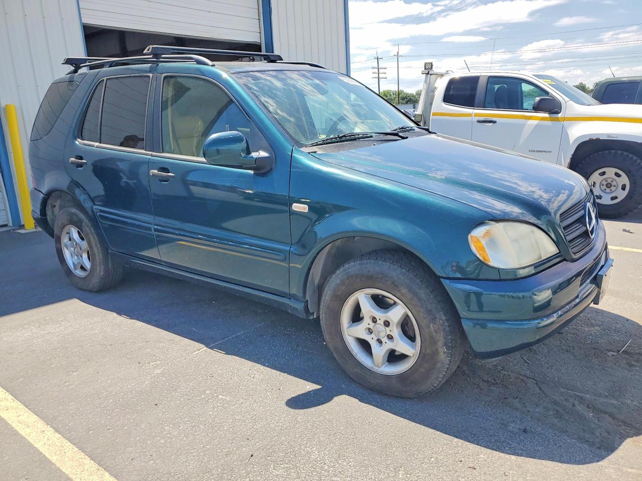 1999 Mercedes-benz Ml 430 Green vin: 4JGAB72E6XA067394