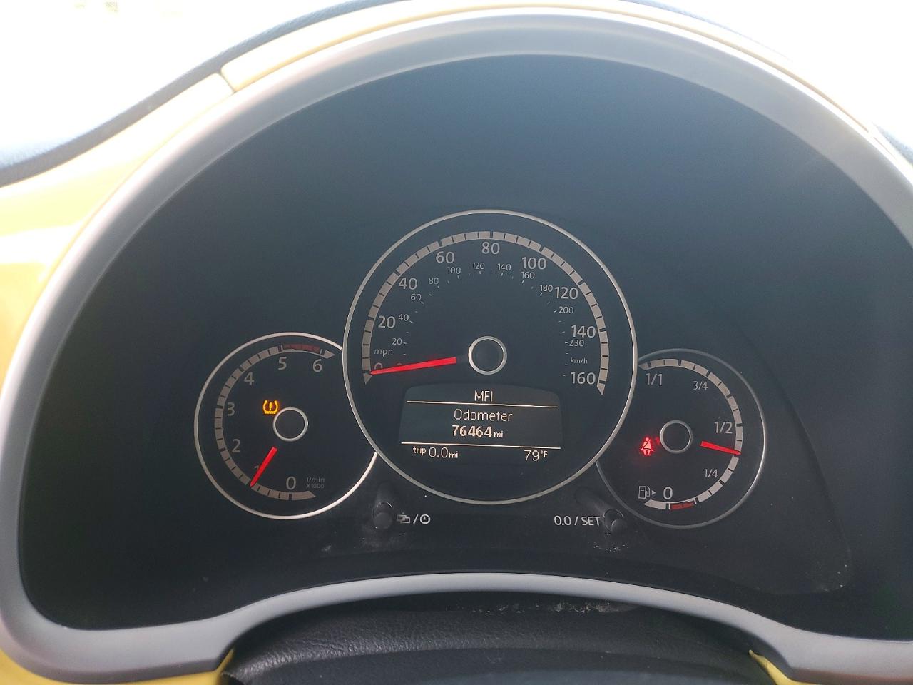 2013 Volkswagen Beetle Yellow vin: 3VWJL7AT8DM685474