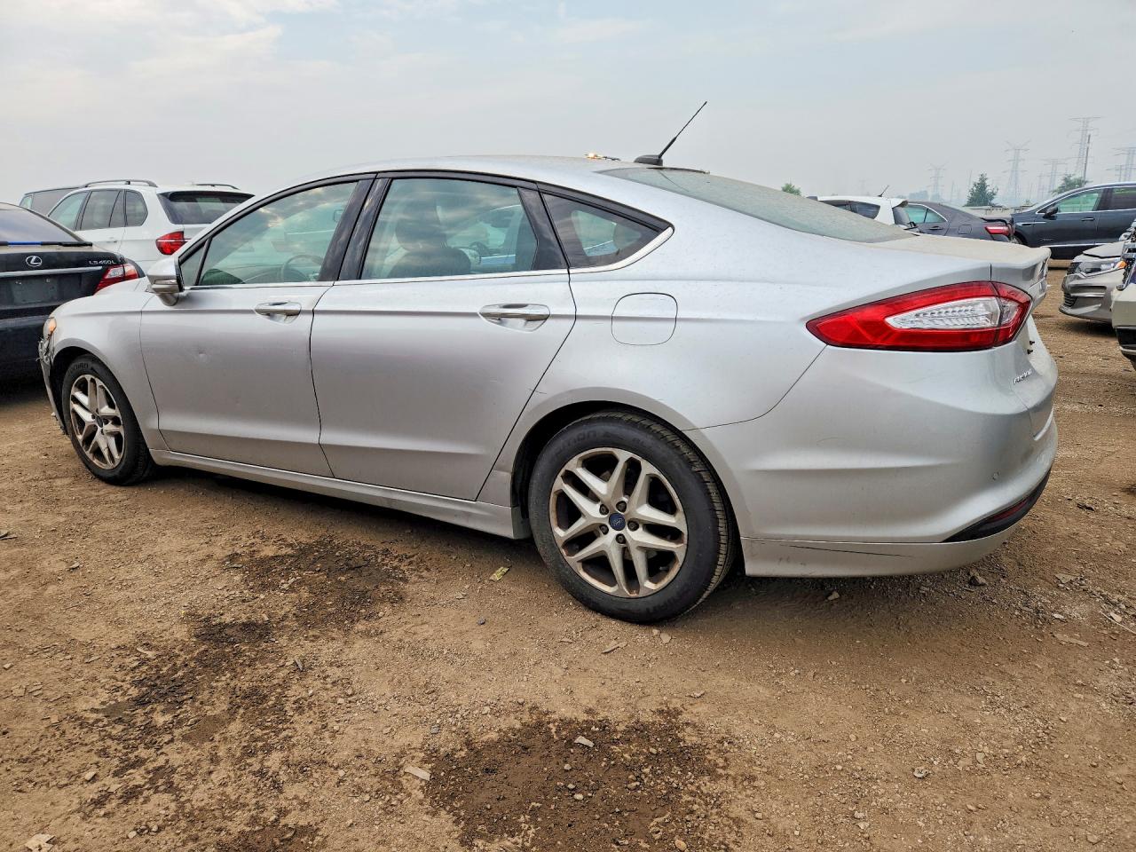 2015 Ford Fusion Se Серебряный vin: 1FA6P0H74F5102734