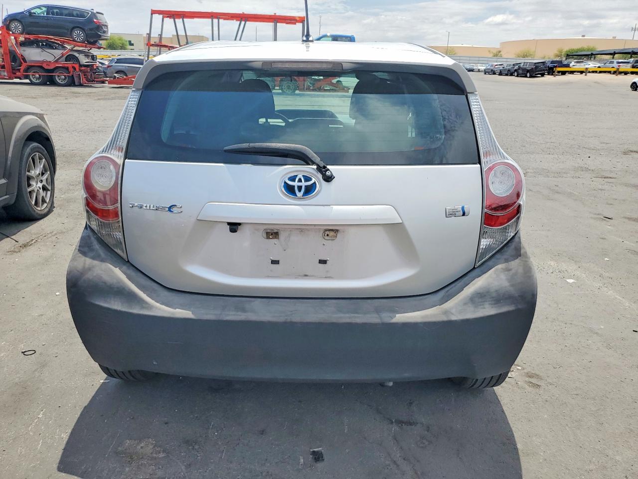 2013 Toyota Prius C Two Silver vin: JTDKDTB39D1052927