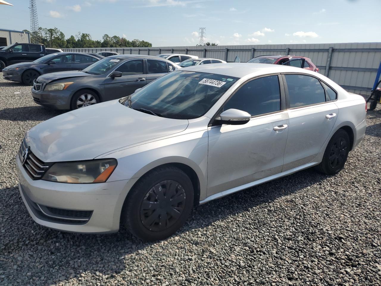 2012 Volkswagen Passat S Silver vin: 1VWAP7A3XCC031368