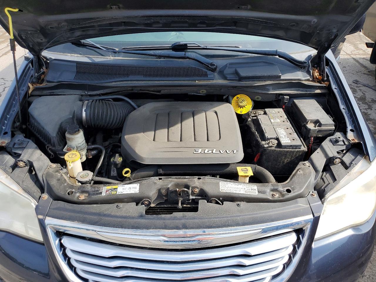 2013 Chrysler Town & Country Touring Blue vin: 2C4RC1BG1DR777264
