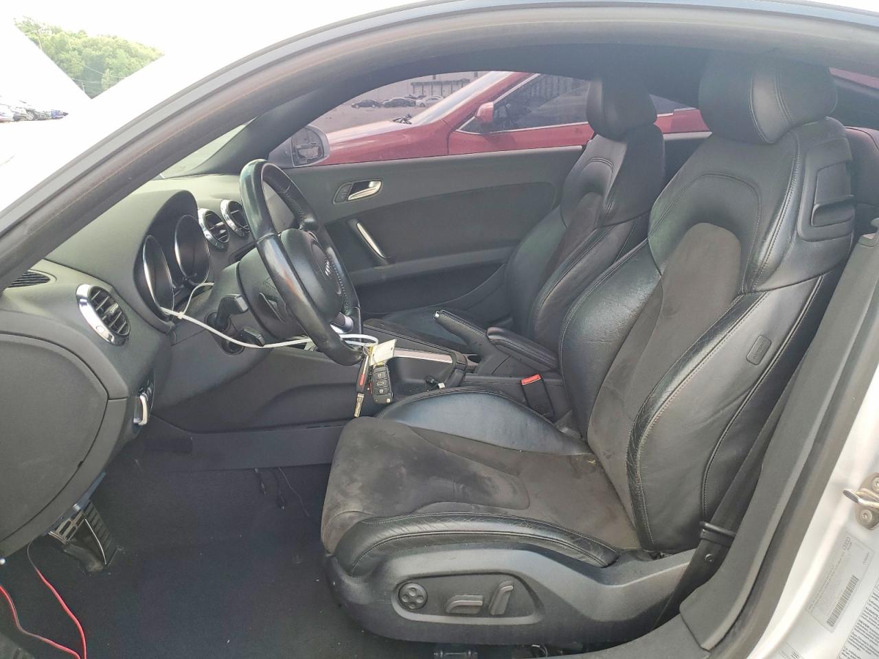 2010 Audi Tt Prestige Серебряный vin: TRUKFAFK0A1013581