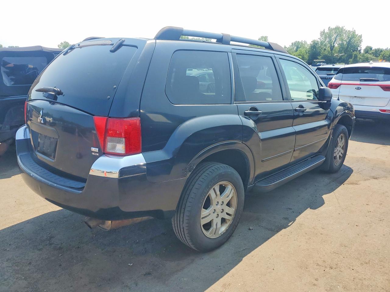 2004 Mitsubishi Endeavor Ls Black vin: 4A4MN21S84E105126