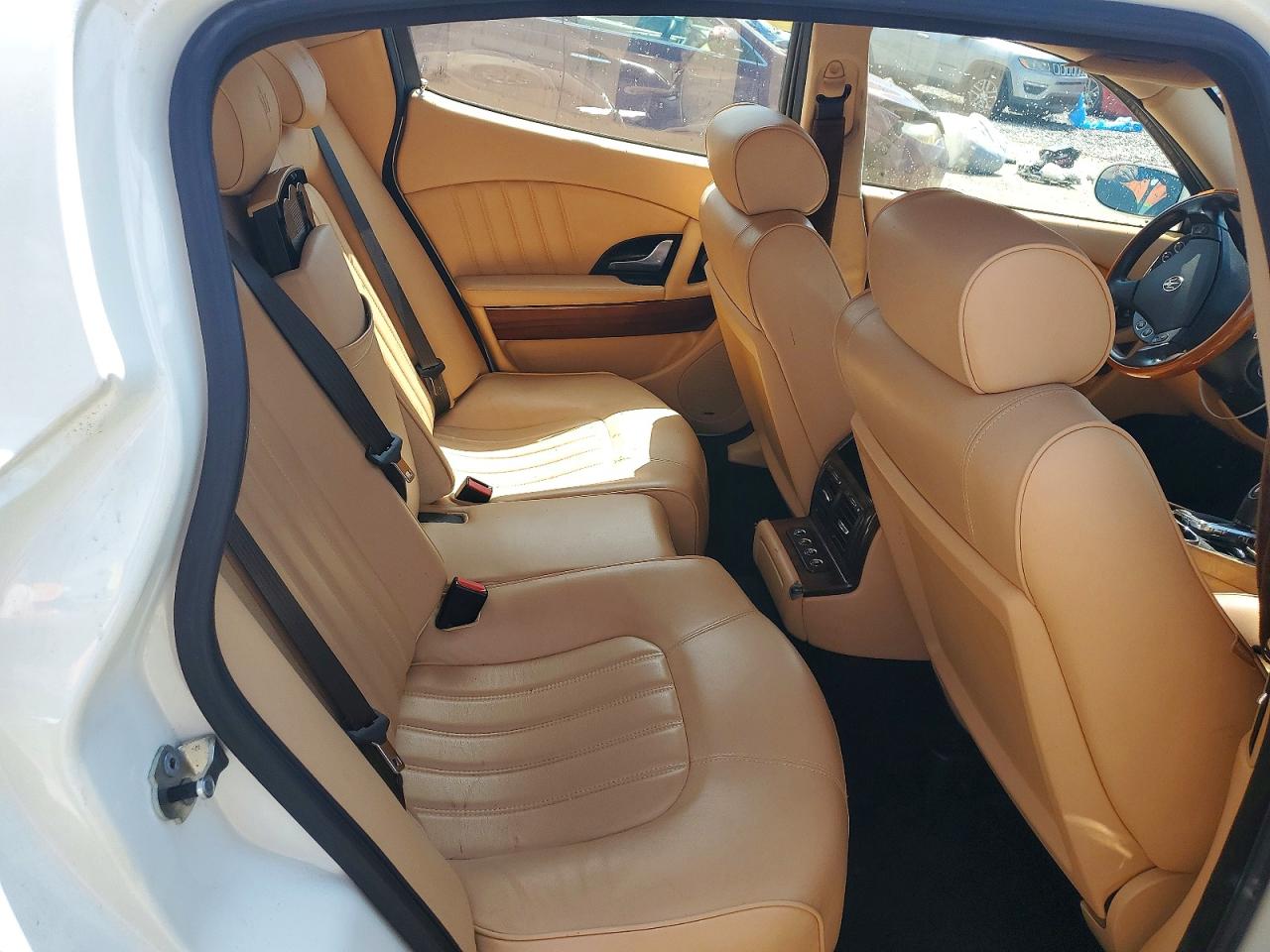 2007 Maserati Quattroporte M139 White vin: ZAMFE39A670028948