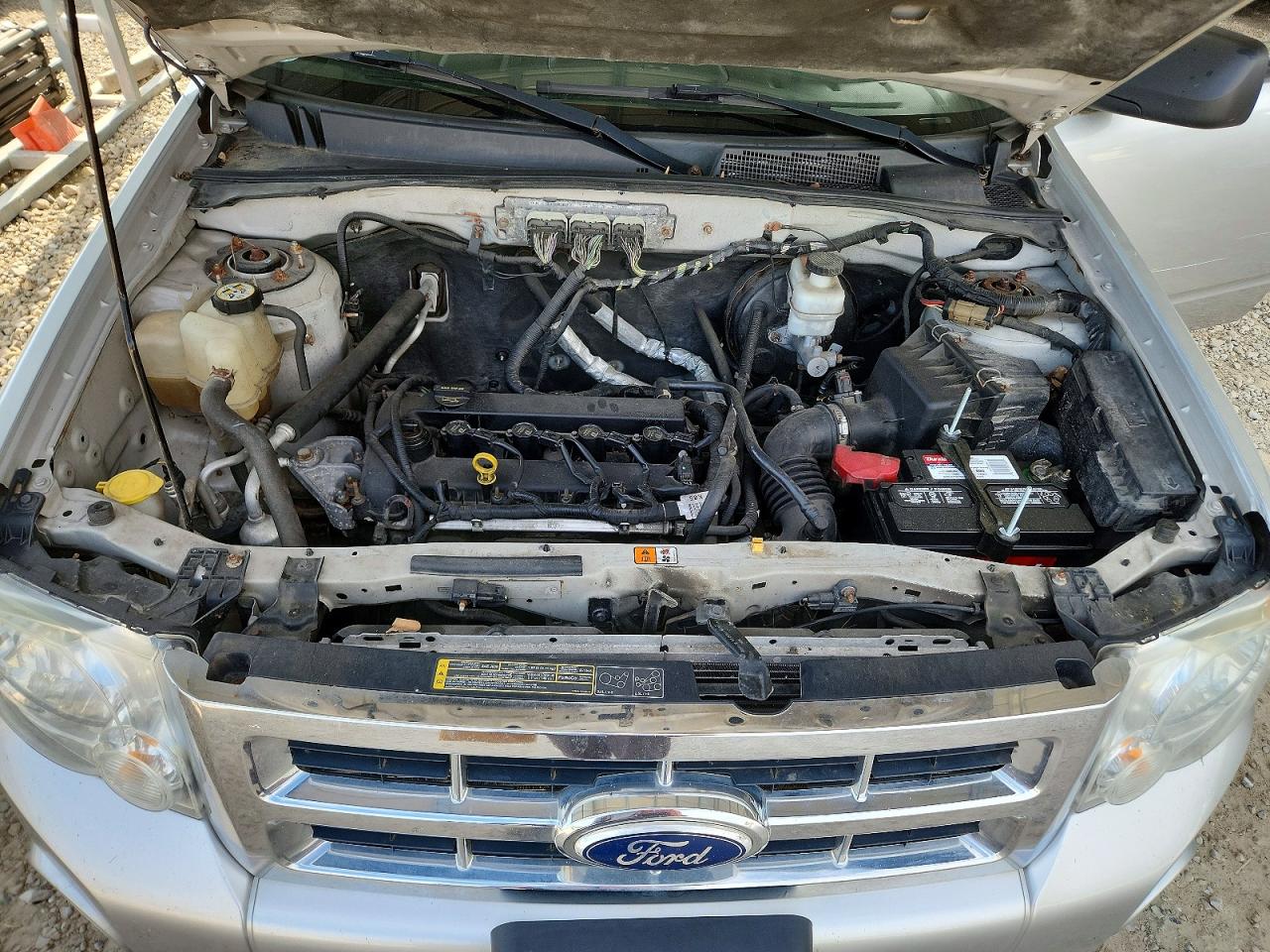 2010 Ford Escape Xlt Silver vin: 1FMCU0D79AKB42731