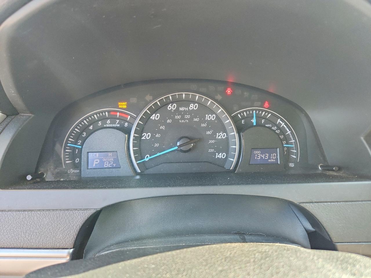 2012 Toyota Camry Le Red vin: 4T4BF1FK1CR263585
