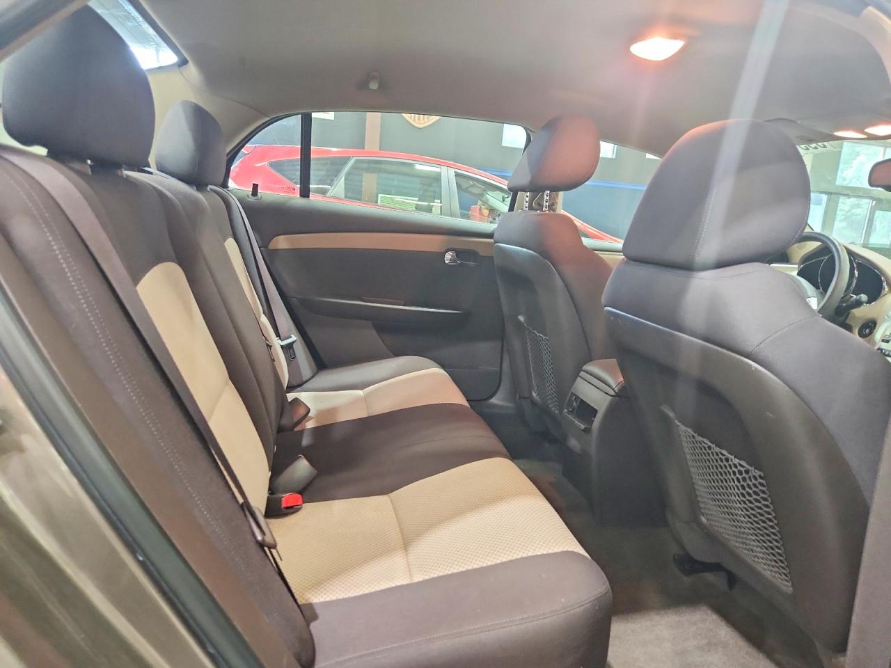 2011 Chevrolet Malibu Ls Золотой vin: 1G1ZB5E13BF120917