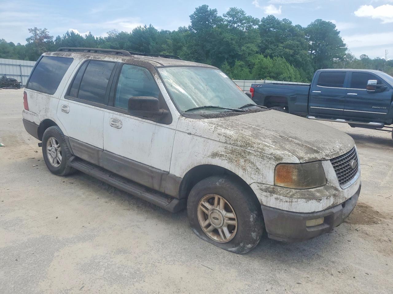 2005 Ford Expedition Xlt White vin: 1FMPU16555LB12452