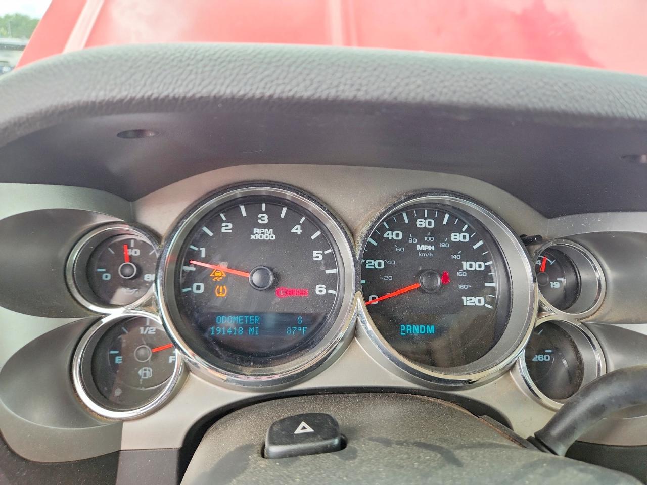 2011 Chevrolet Silverado C1500 Lt Red vin: 3GCPCSE01BG136159