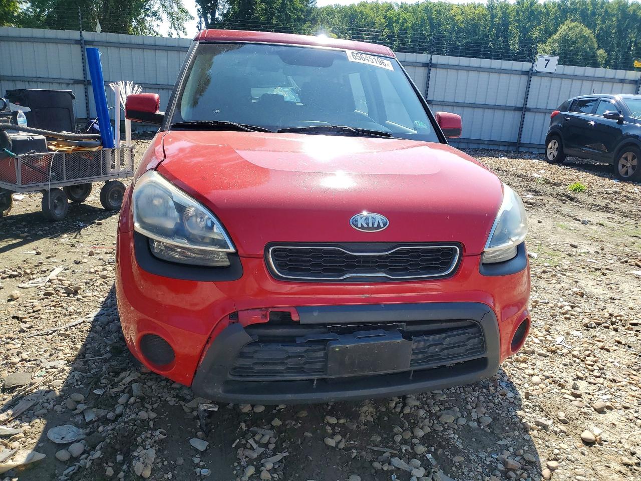 2013 Kia Soul Base Red vin: KNDJT2A51D7574265