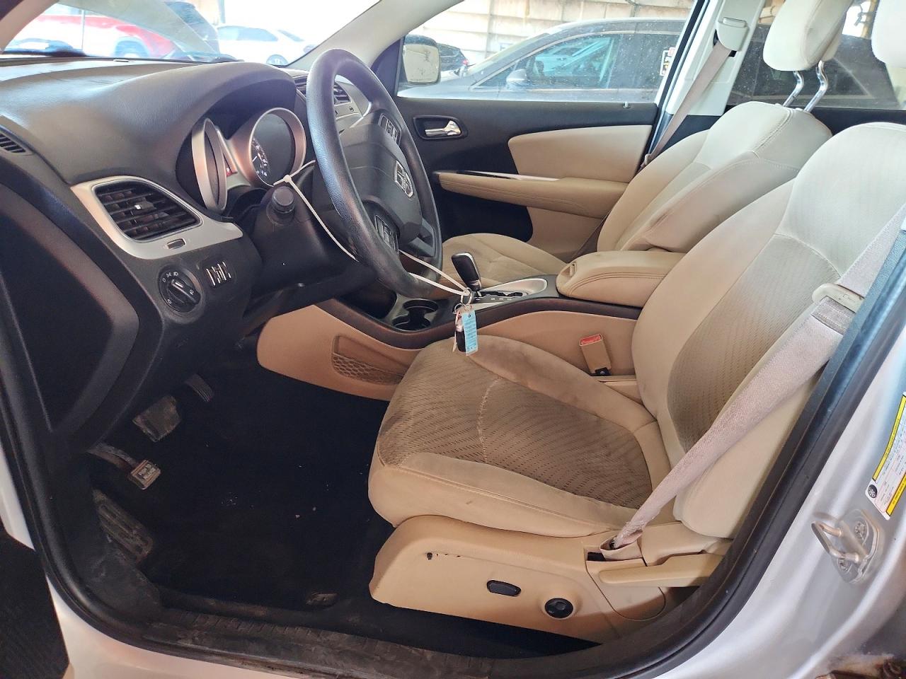 2011 Dodge Journey Mainstreet Silver vin: 3D4PG1FG9BT535390