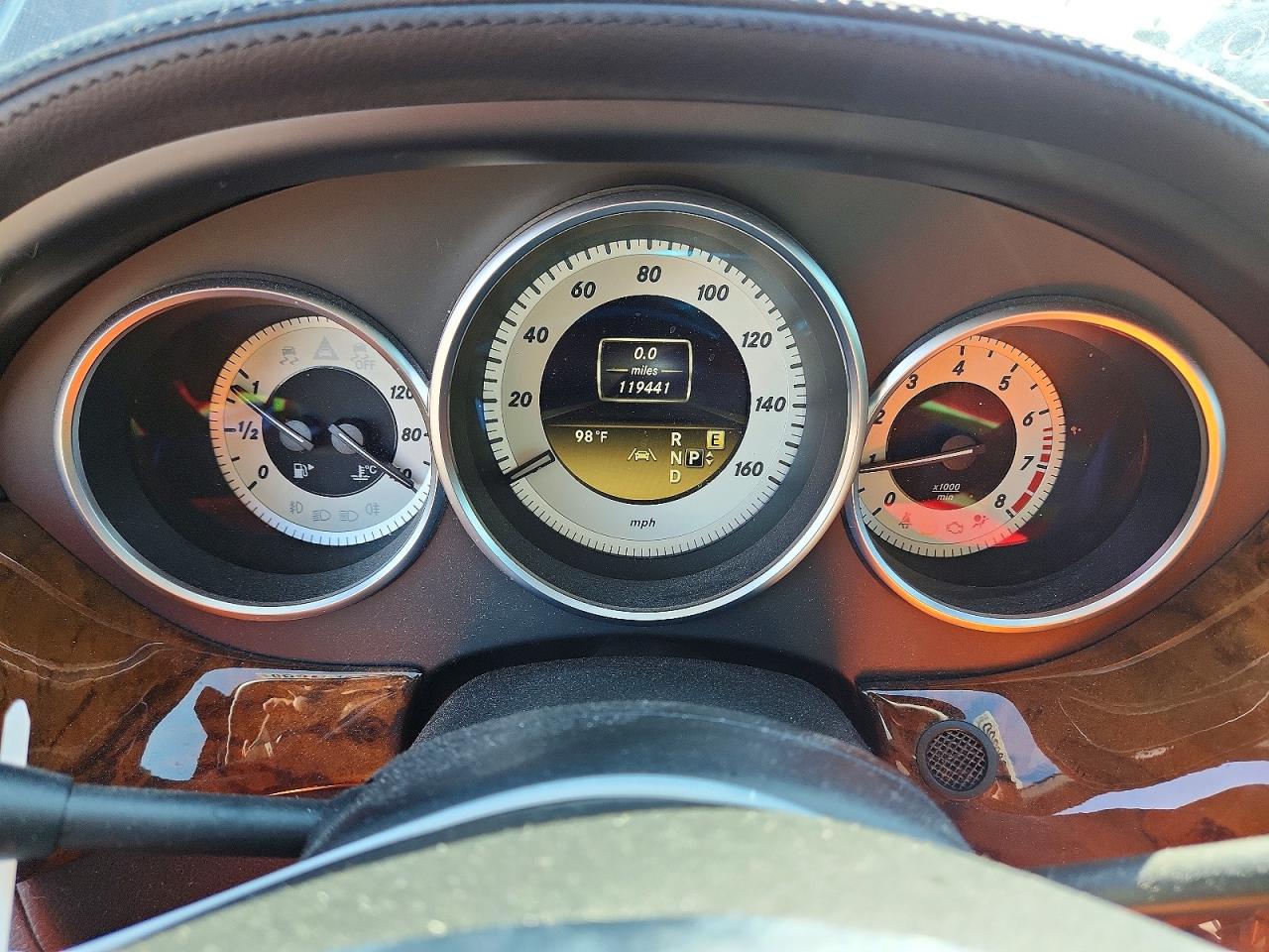 2012 Mercedes-benz Cls 550 Black vin: WDDLJ7DB8CA026784