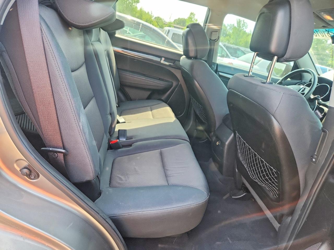 2013 Kia Sorento Lx Gray vin: 5XYKT3A6XDG416772