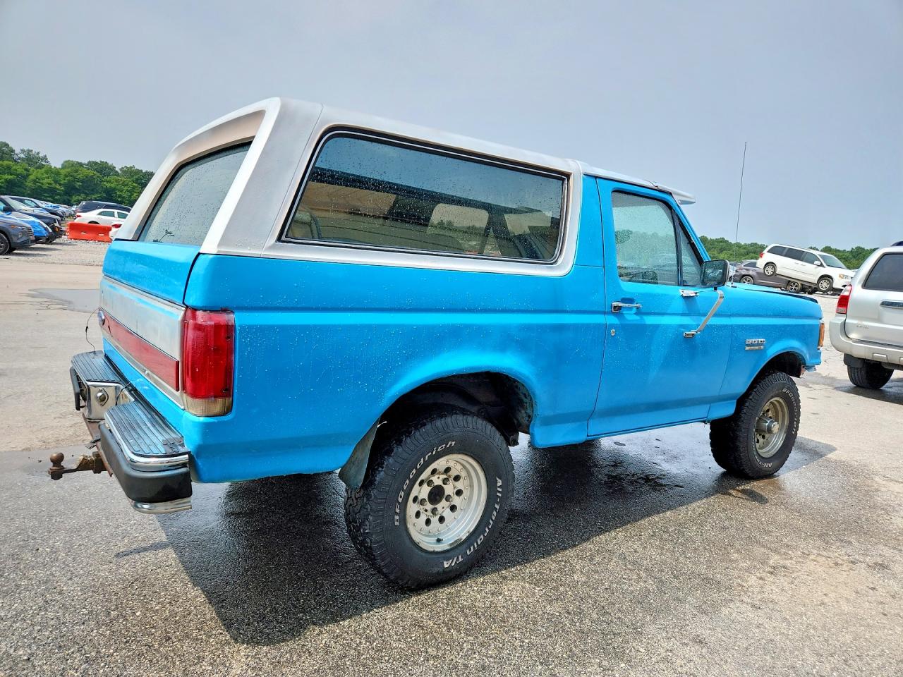 1990 Ford Bronco U100 Blue vin: 1FMEU15N7LLA15209