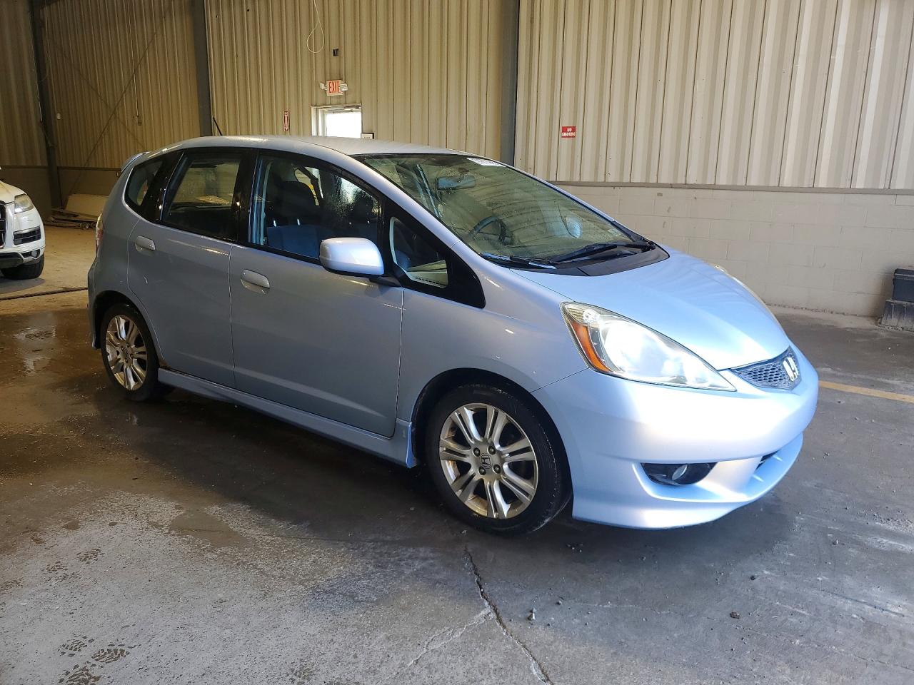 2009 Honda Fit Sport Silver vin: JHMGE88479S054269
