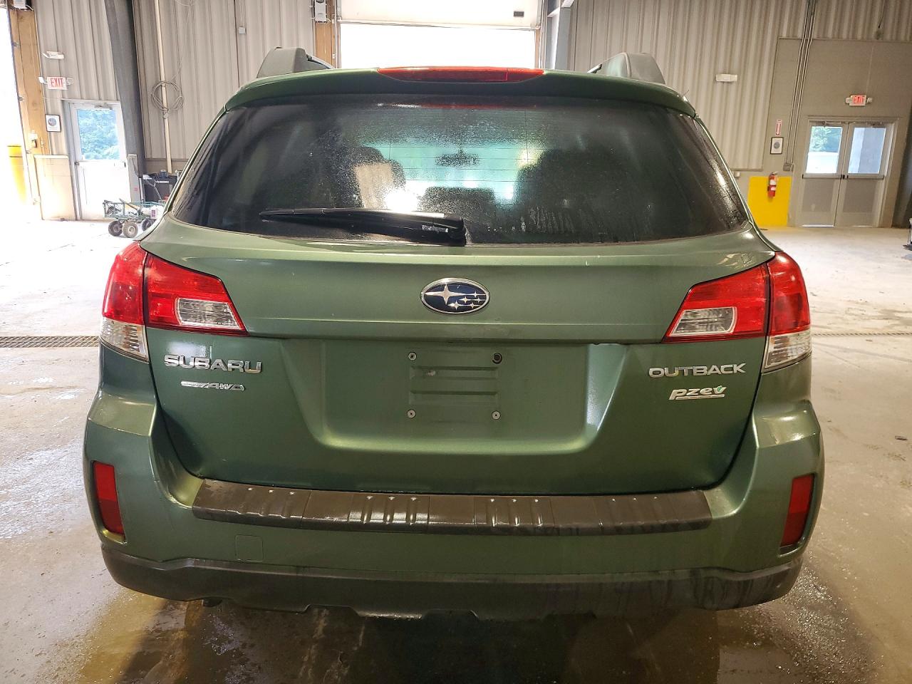 2012 Subaru Outback 2.5i Premium Green vin: 4S4BRBCC8C3244042