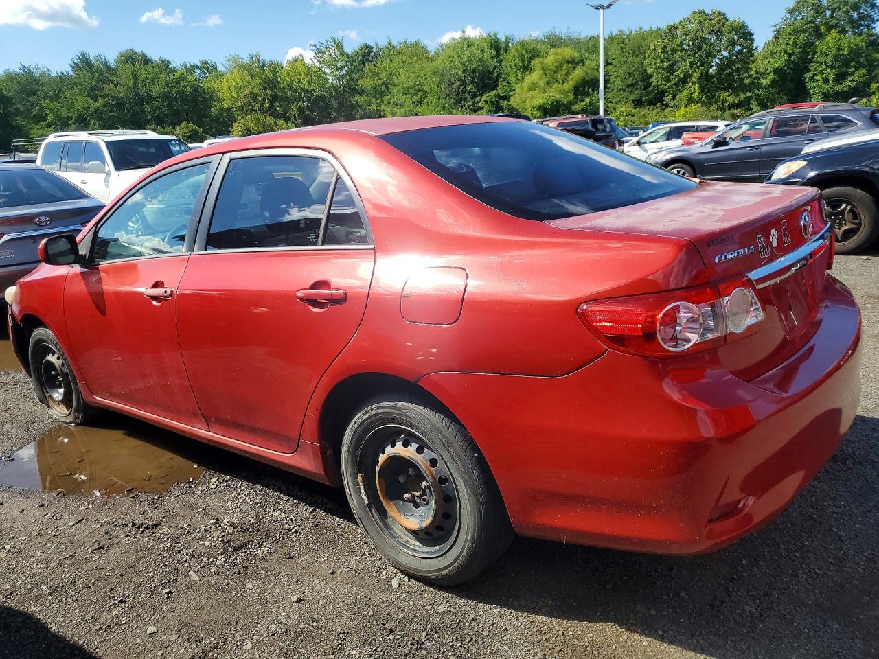 2011 Toyota Corolla Le Красный vin: 2T1BU4EE2BC750193