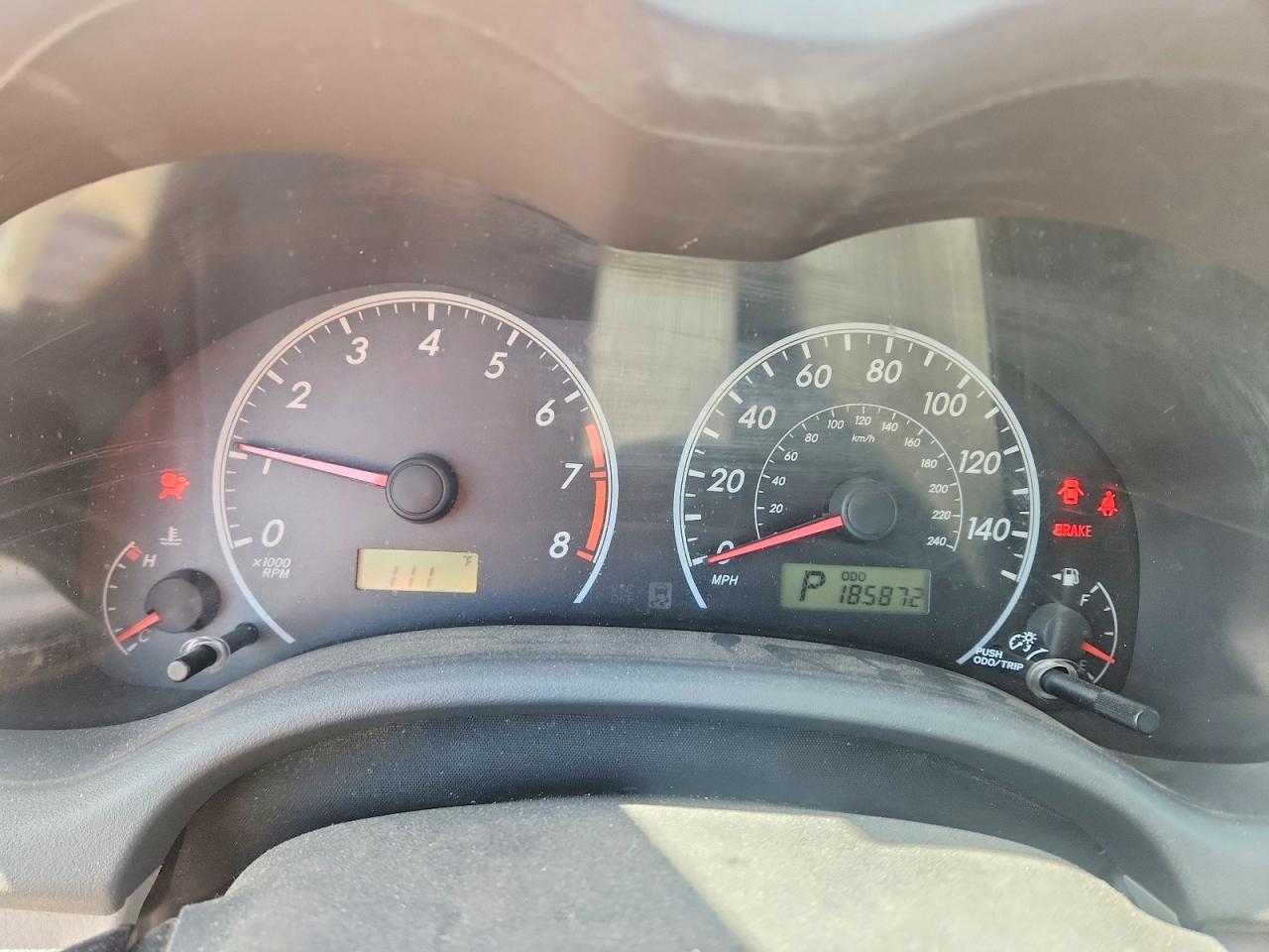 2010 Toyota Corolla Le Red vin: 1NXBU4EE9AZ280080