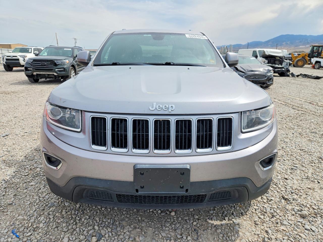 2015 Jeep Grand Cherokee Laredo Gray vin: 1C4RJFAG0FC923878