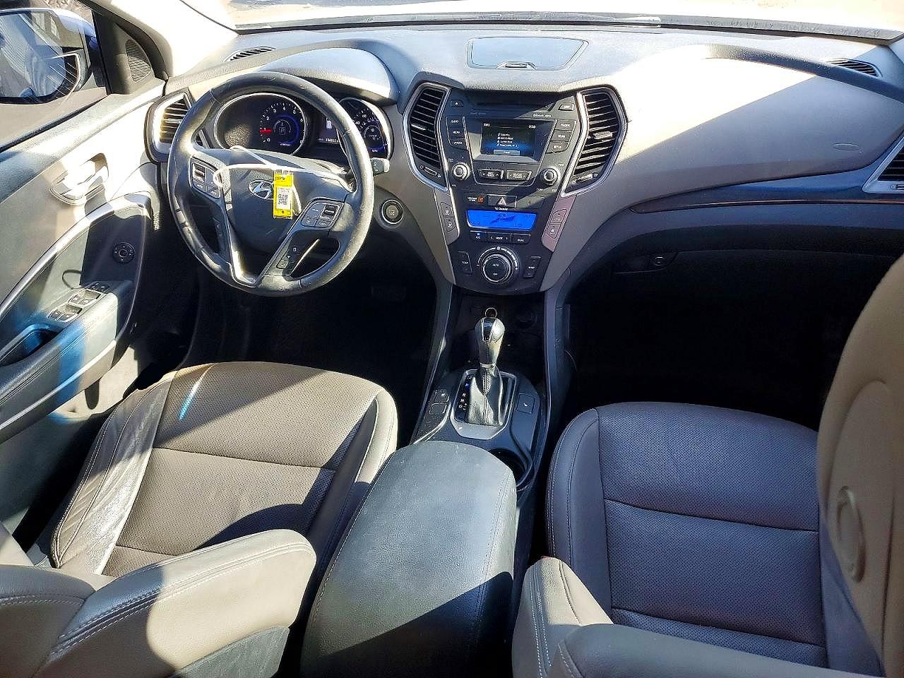 2015 Hyundai Santa Fe Limited Silver vin: KM8SN4HF1FU114225