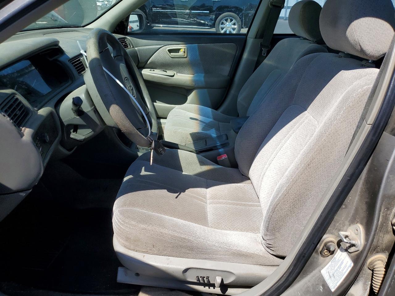 2000 Toyota Camry Le V6 Желто-коричневый vin: 4T1BF22K2YU111134