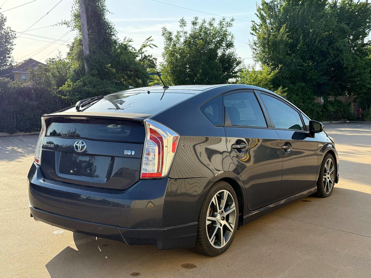 2012 Toyota Prius Two Gray vin: JTDKN3DU0C5472800