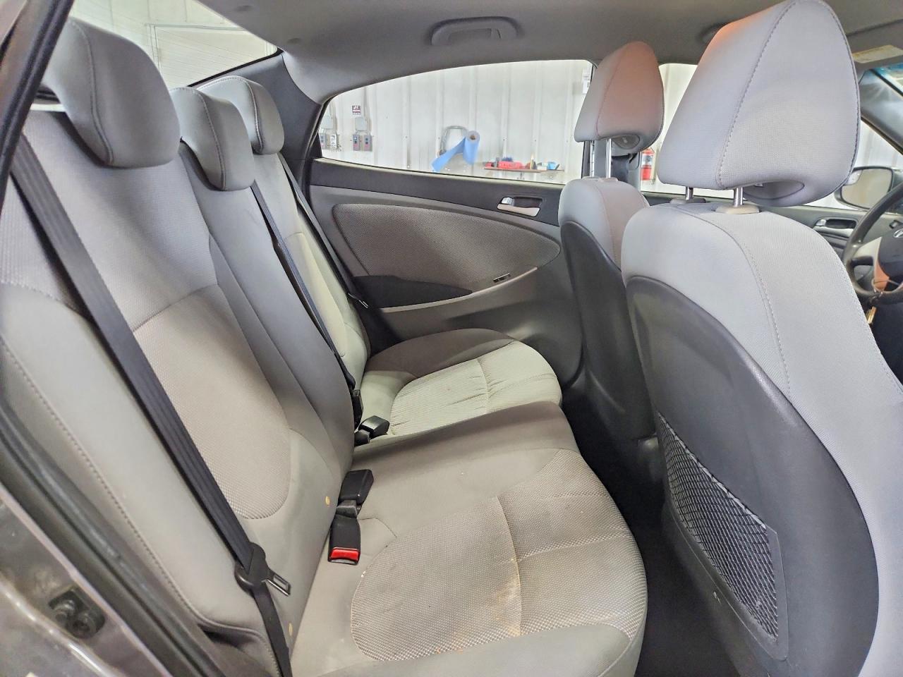 2014 Hyundai Accent Gls Gray vin: KMHCT4AE0EU638783