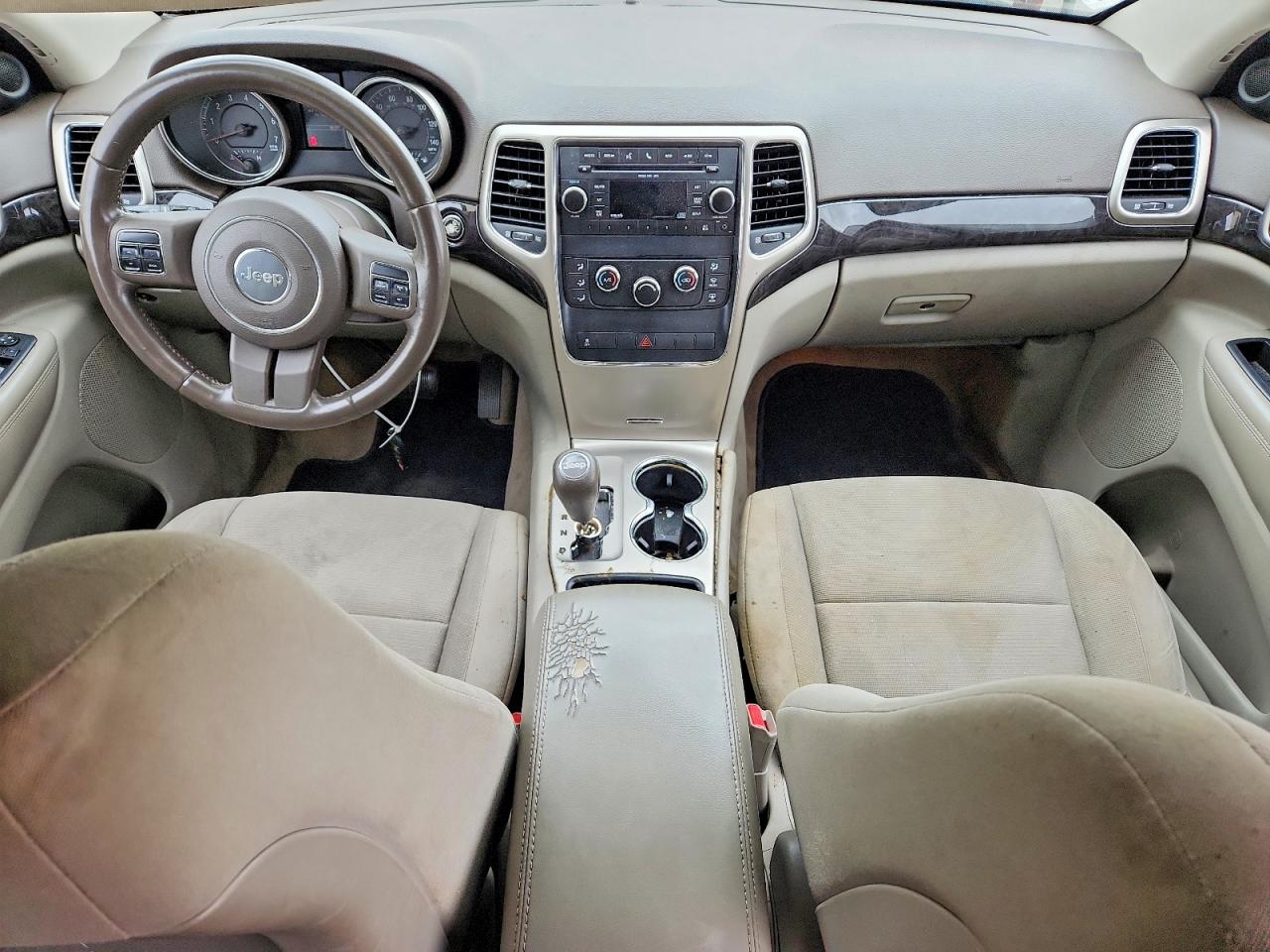 2011 Jeep Grand Cherokee Laredo Белый vin: 1J4RS4GGXBC541032