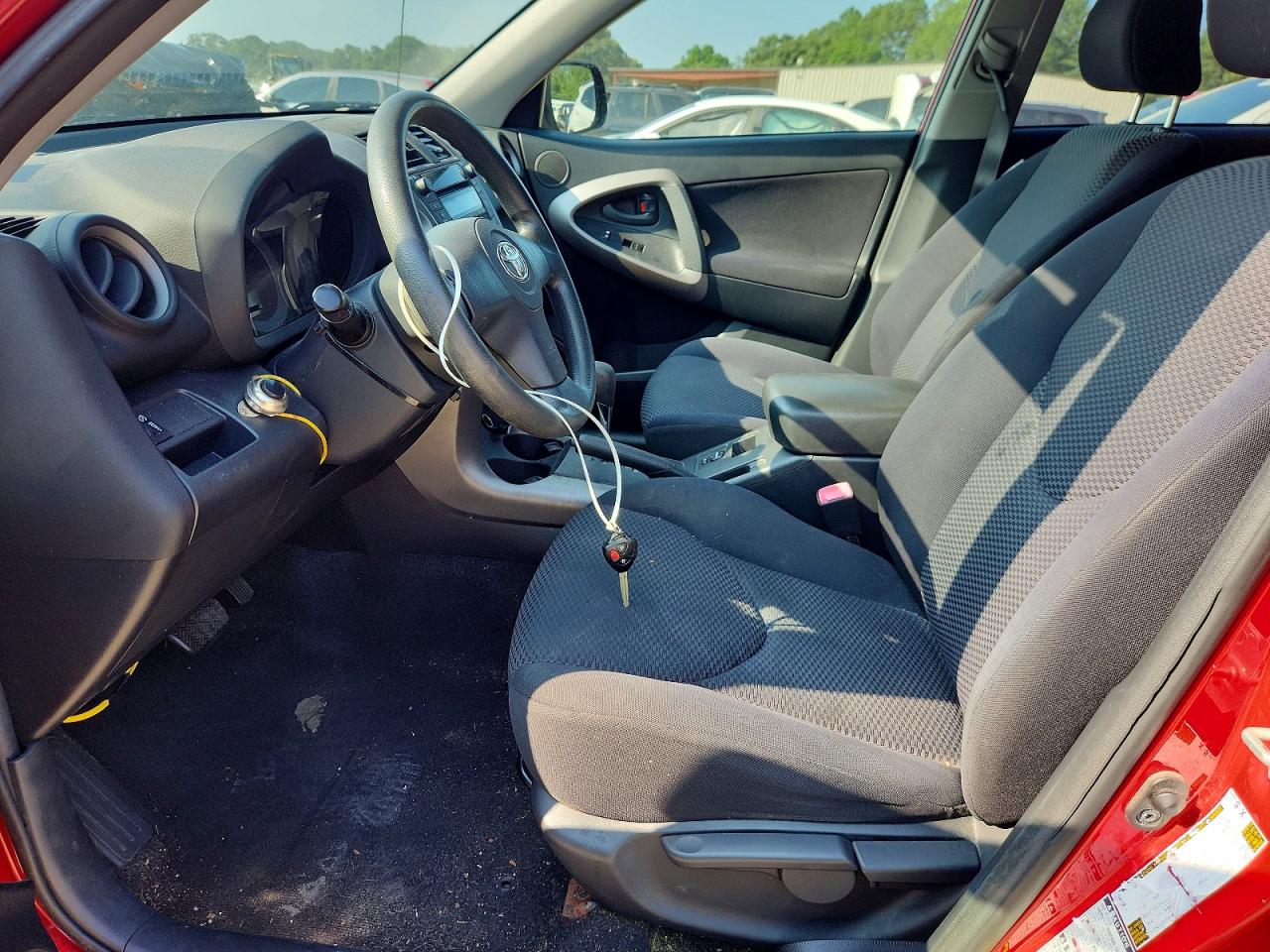 2008 Toyota Rav4 Sport Red vin: JTMBK32V585047259