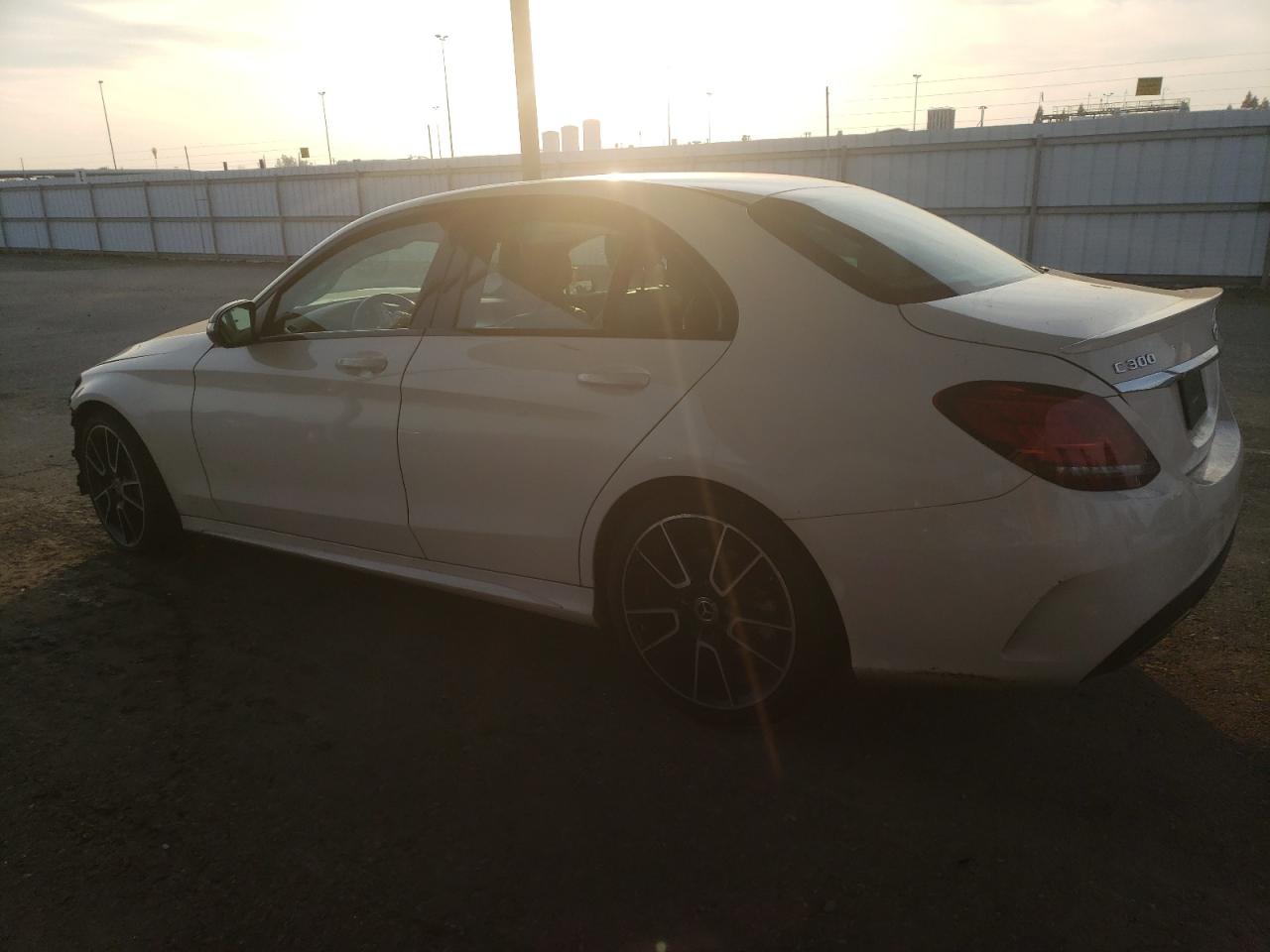 2019 Mercedes-benz C 300 White vin: 55SWF8DB0KU300790