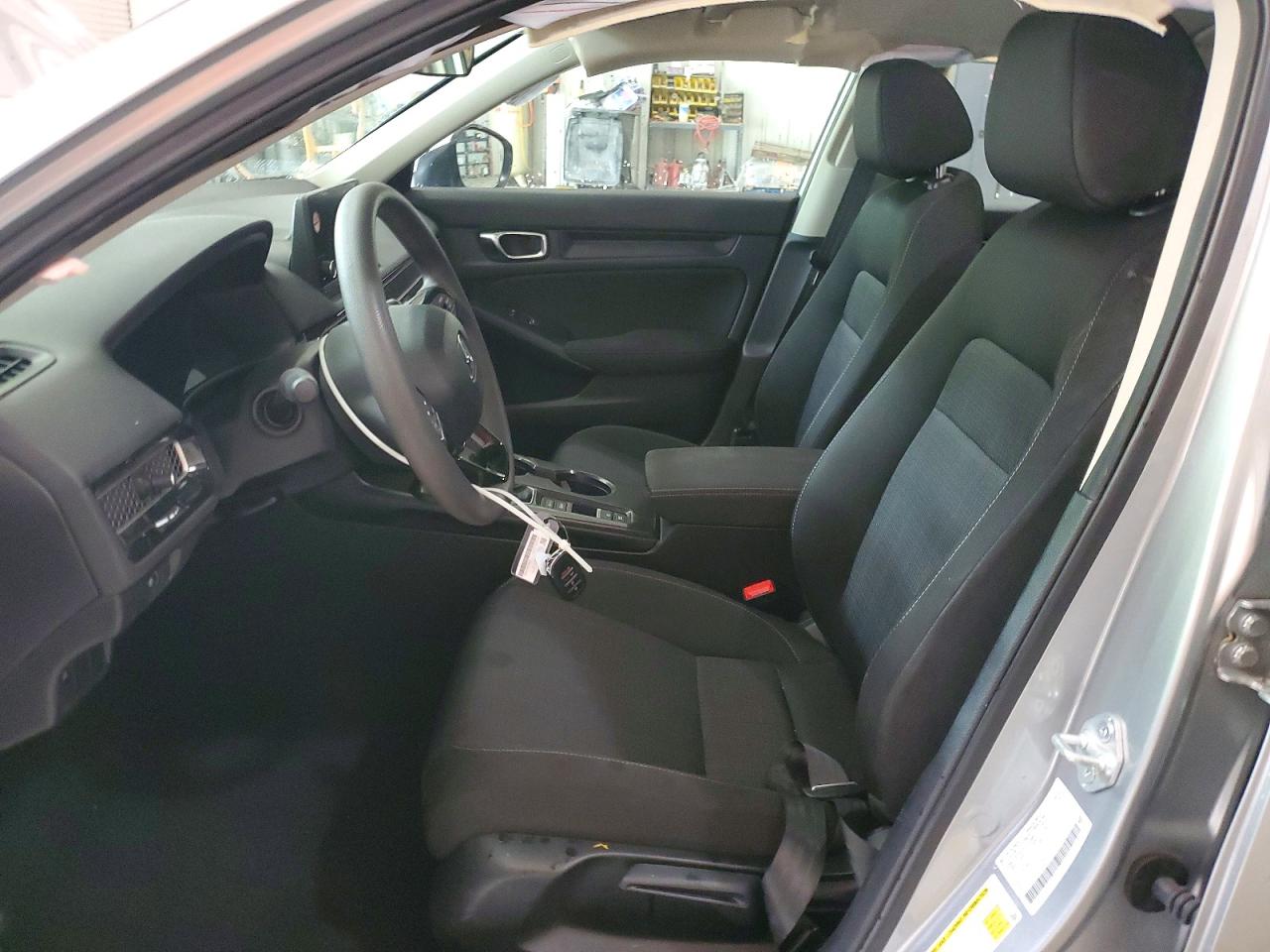 2025 Honda Civic Lx Серебряный vin: 2HGFE2F27SH604502