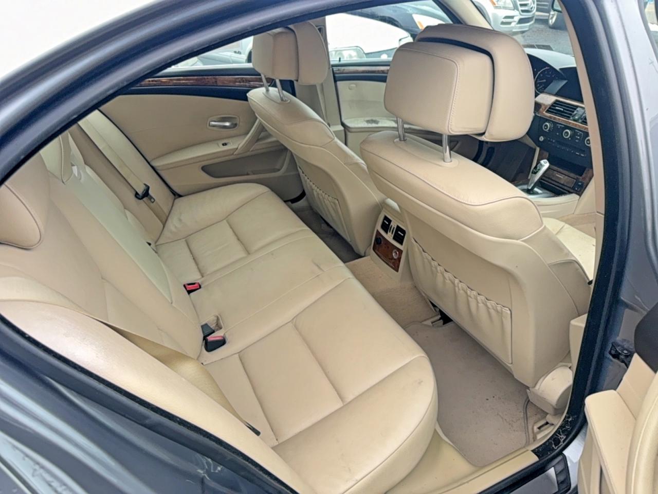 2008 Bmw 528 Xi Gray vin: WBANV13508C150511