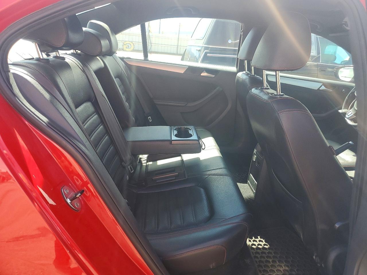 2013 Volkswagen Jetta Gli Red vin: 3VW5S7AJ2DM291777